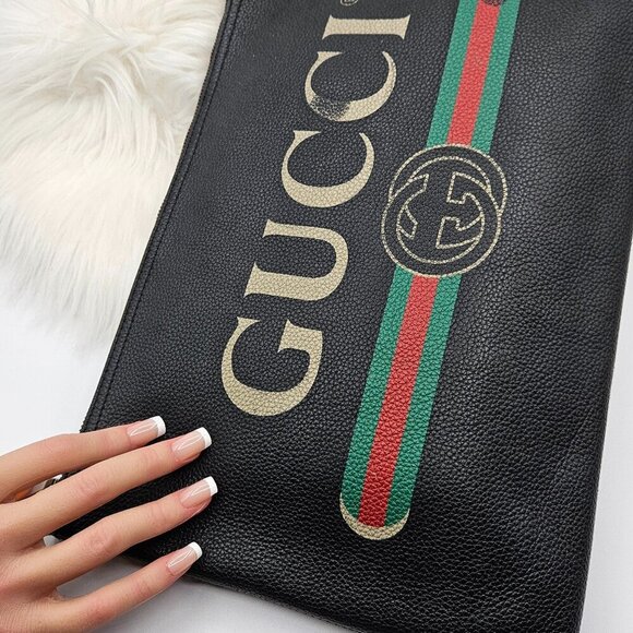 Gucci  Black Leather Portfolio Clutch - Picture 11 of 17